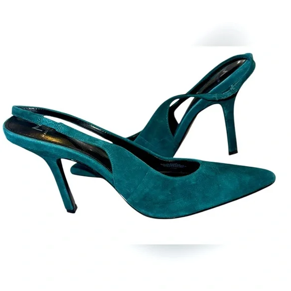 Marc Fisher Emerald Green Suede Heels Sleek Design💕 - Picture 2 of 6